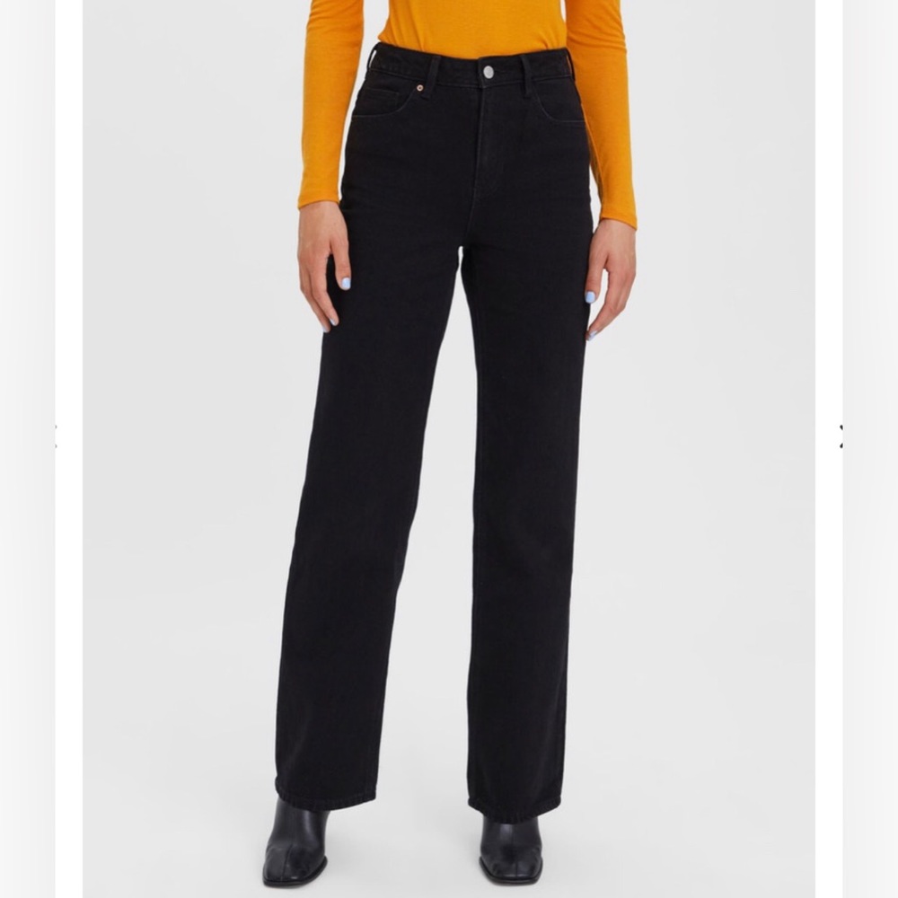 High-waist jeans